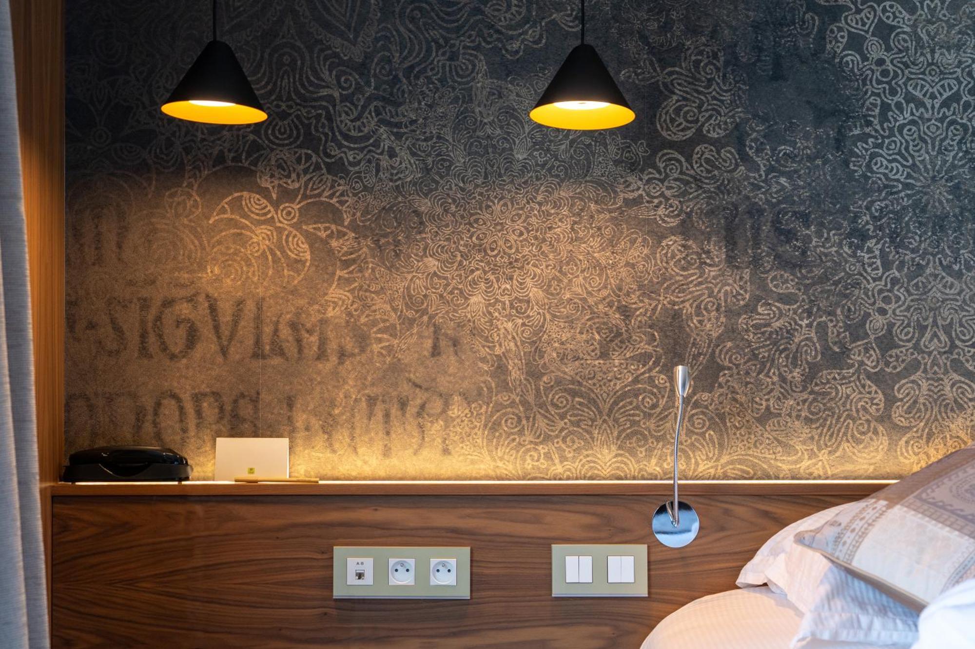 Logis Auberge Les Murets Hotel Restaurant Spa Chandolas Екстер'єр фото