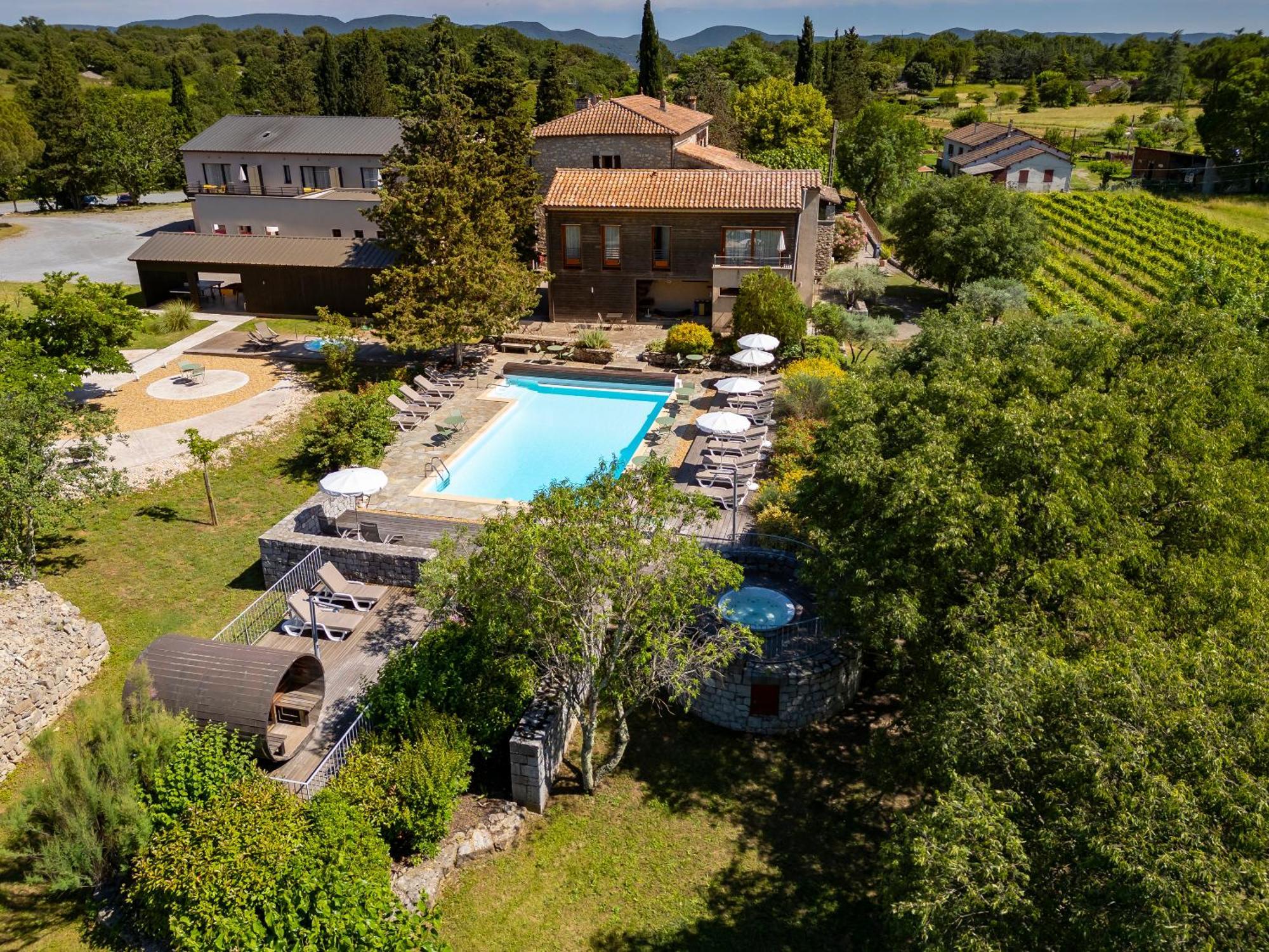 Logis Auberge Les Murets Hotel Restaurant Spa Chandolas Екстер'єр фото